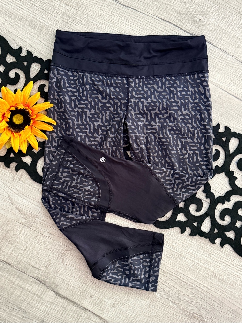 lululemon athletica Black and Charcoal Patterned Leggings